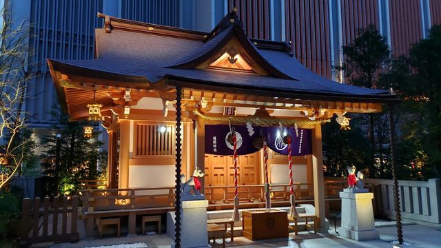 夜の福徳神社
