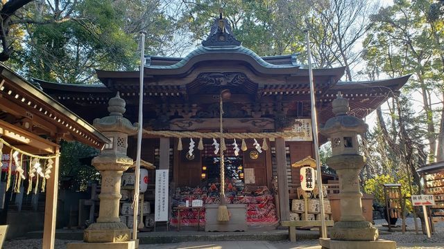 座間神社の拝殿