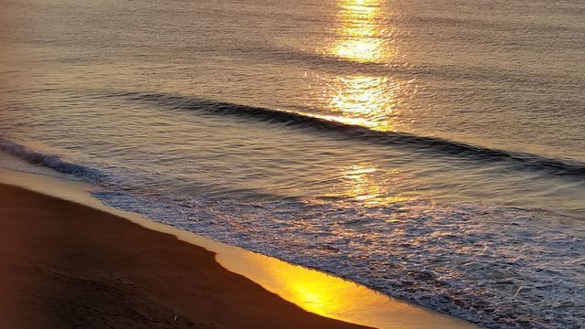 鴨川の東条海岸からの日の出