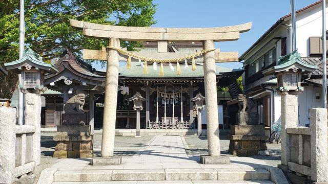 鴨居八幡神社の鳥居