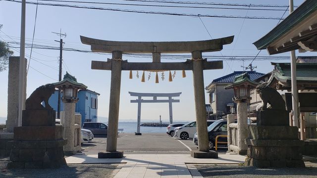 鴨居八幡神社の鳥居