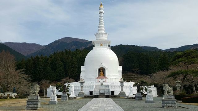 静岡県御殿場市 富士仏舎利塔平和公園】仏舎利塔と富士山の眺望が魅力