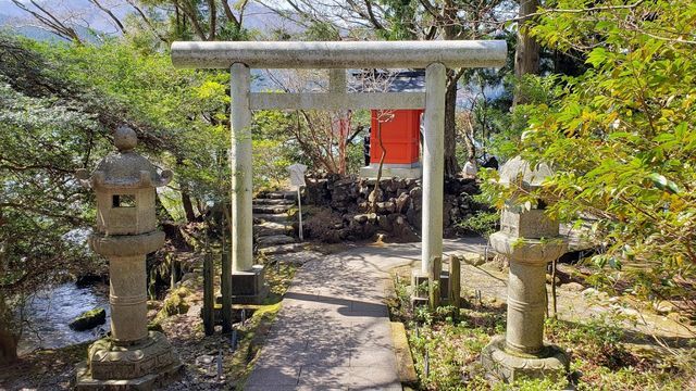 九頭龍神社本宮
