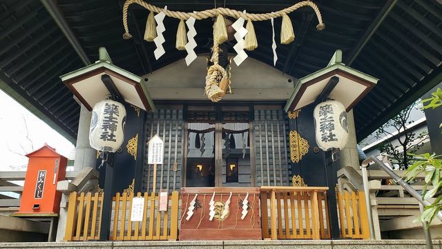 築土神社