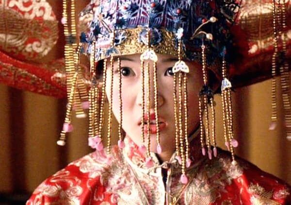 JoyLuckClub_145Pyxurz-600x422.jpg