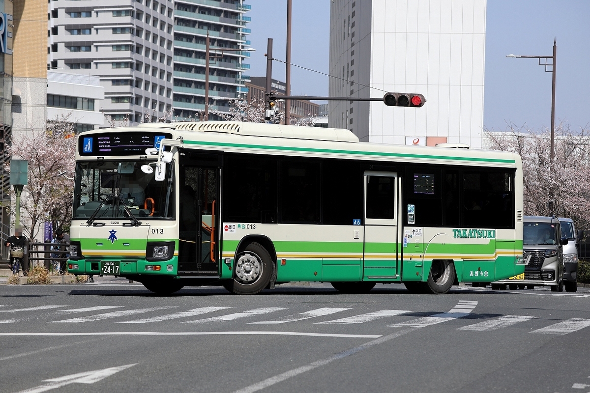 三毛縞斑 タワレコ バクステパス 高槻市営バス / 大阪230あ 2417 （013） - バス道楽 別館♨