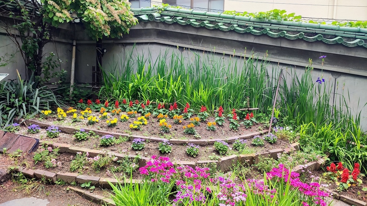 賢治さんゆかりの花壇