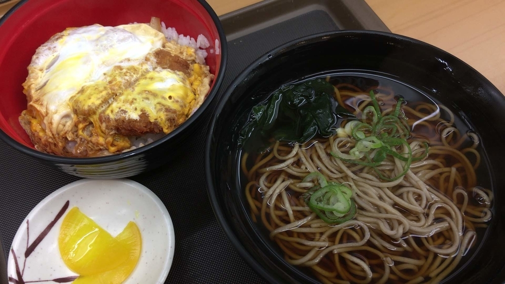 ふじそばカツ丼