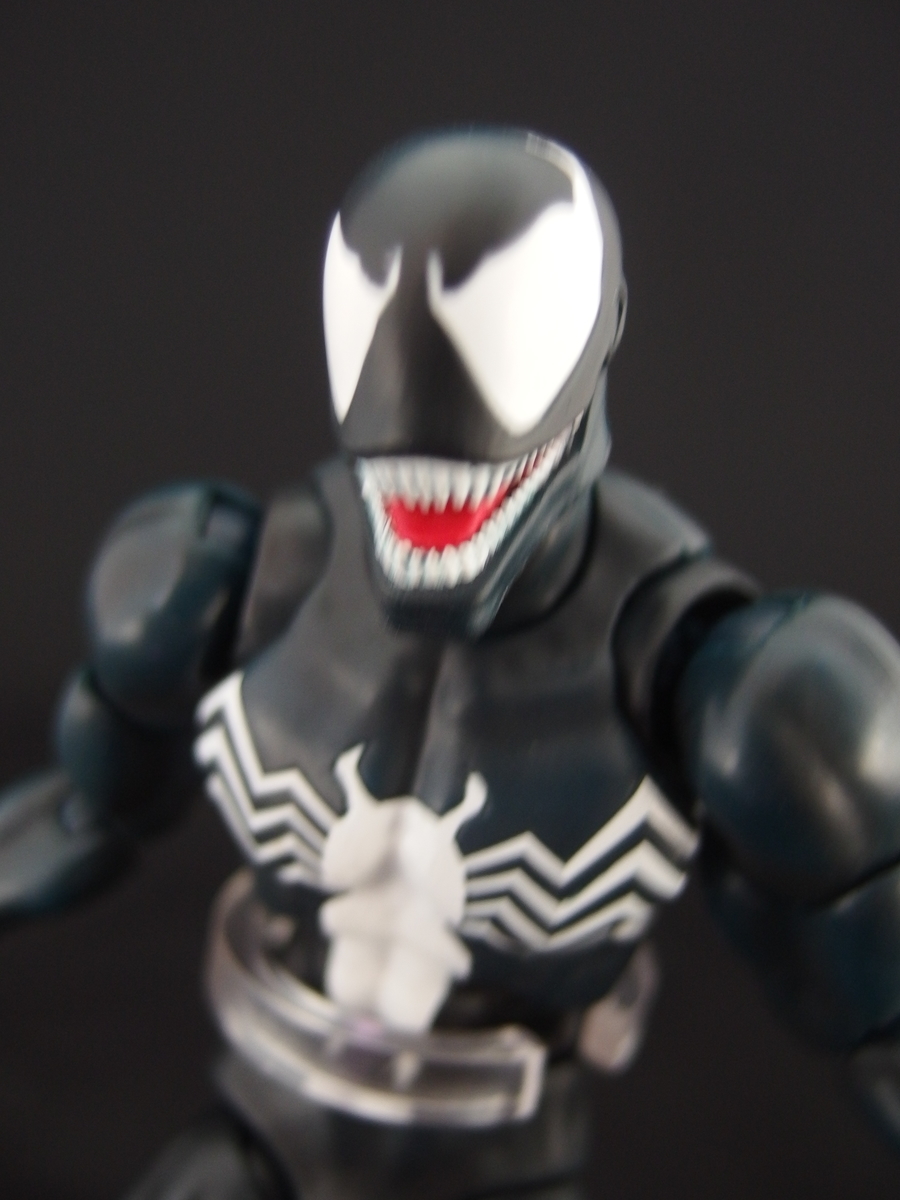 「MAFEX No.088 『VENOM(ヴェノム)コミックバージョン』」ヴェノムがコミックスタイルで登場！！ - ブチゴールドの日々