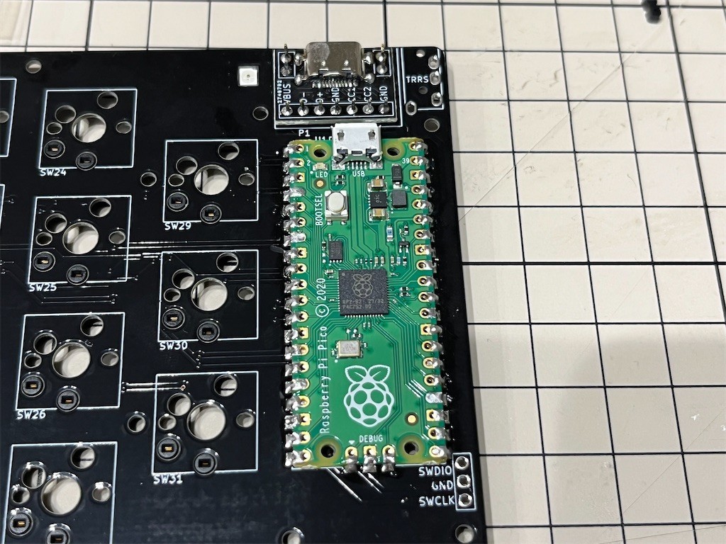 自作キーボードキットSparrow62(+1) v2を組み立てた - ぶていの