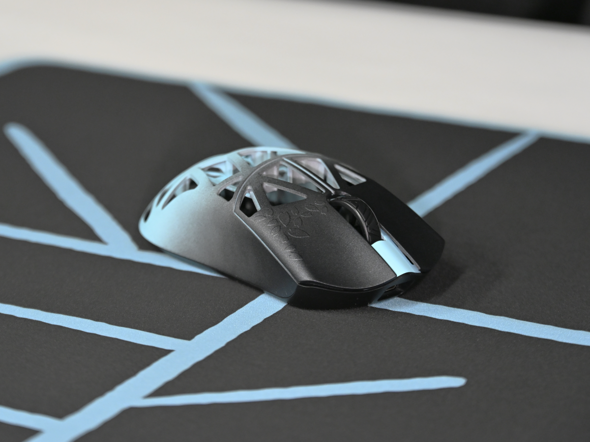 WLMOUSE×NOEZ FOXX 限定777台マウス発売｜Beast X Proのスペック・特徴