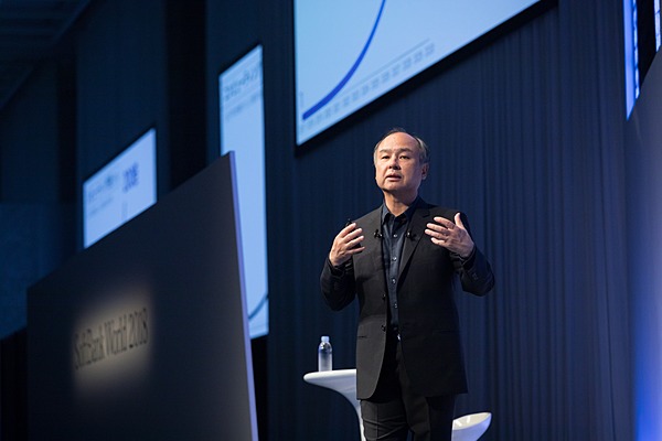 ソフトバンクは通信会社にあらず