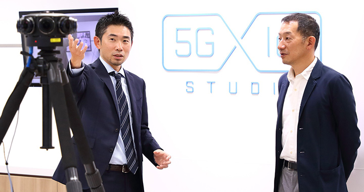 TechShop Tokyoについて語り合う湧川氏と有坂氏