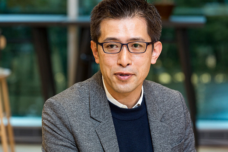 価値あるコンテンツを提供しお客さまを知ることでお客さまとの関係性を築いていける、と語る佐藤氏