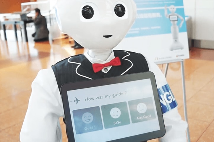 日立システムズのアプリを搭載したPepper
