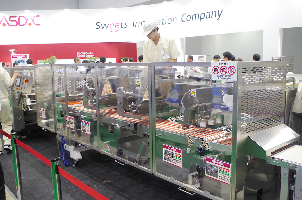 食品業界 人手不足問題 ロボットは人間の仕事を奪わない よくわかる 最新 協働ロボット 入門 メシ通 ホットペッパーグルメ