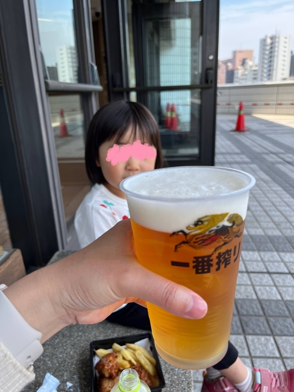 テラスでビール