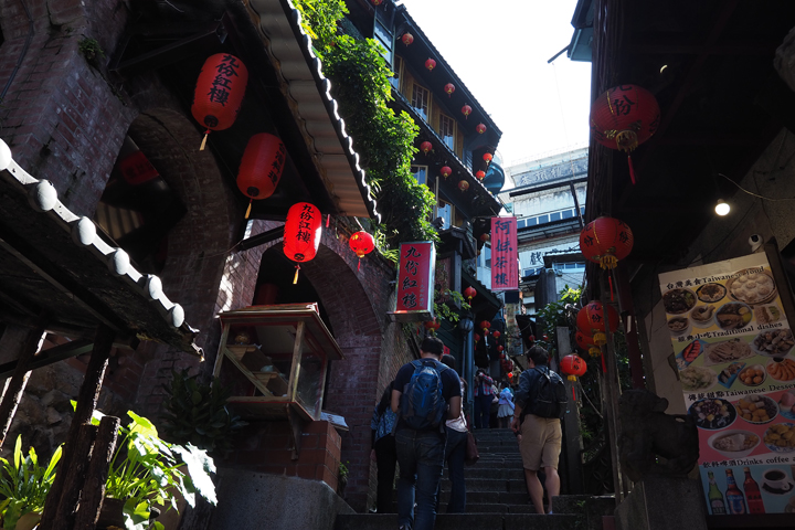 九份、豎崎路の石段と昇平戯院 - Cafe de Castella Annex