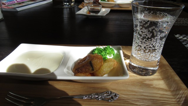 f:id:cafeee:20191204214343j:plain