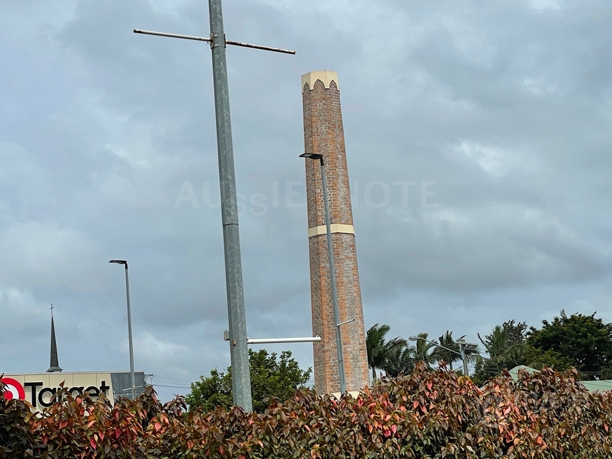 Buranda ブリスベンの「Buranda Village」の煉瓦の塔Buranda Ventilation Shaft |Brisbane ...