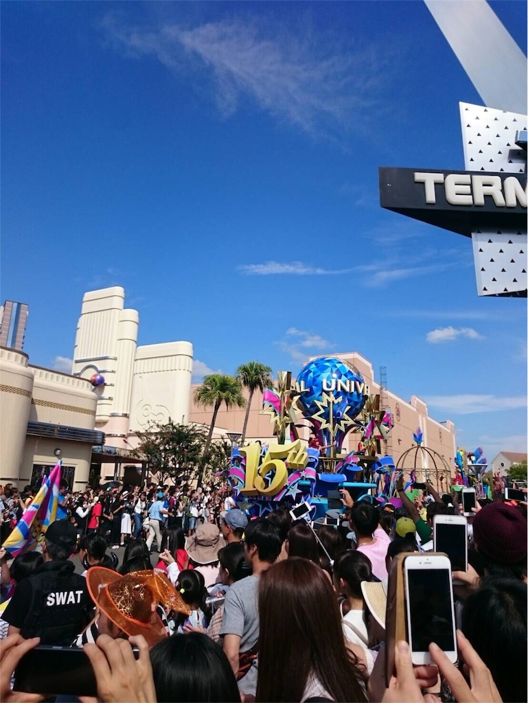 ｕｓｊハロウィンが凄い ホラーナイトに私の姉が行ってきたので姉がレポートを書きました ゾンビネタバレ 腐ったみかんは俺かお前か