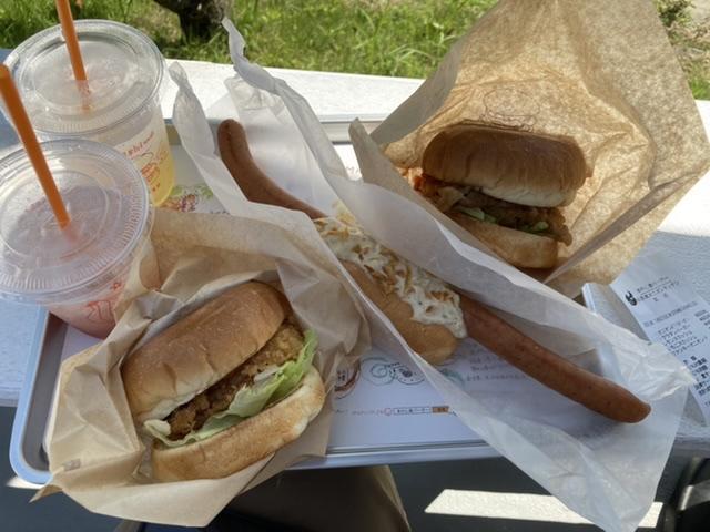 日本一のハンバーガーとホットドッグ