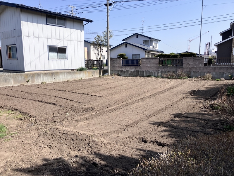  綺麗に耕された畑