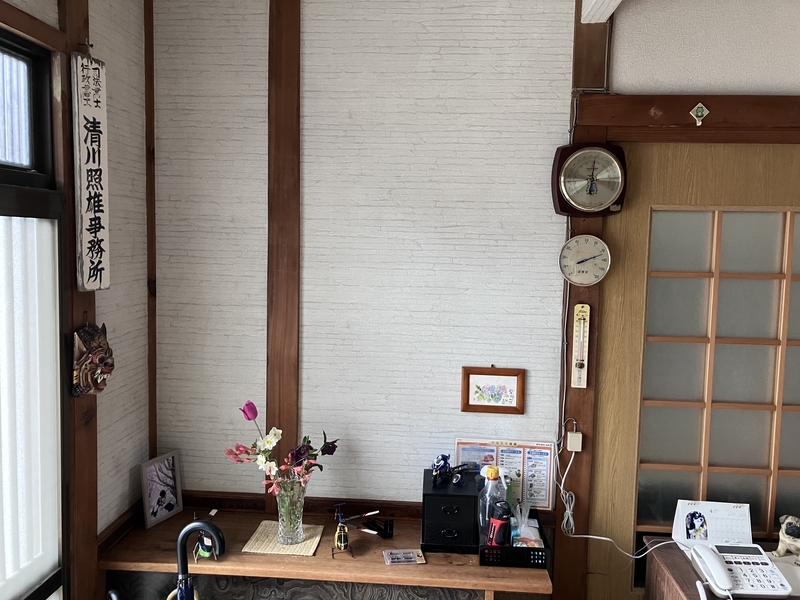 セリアのボードと棚受け