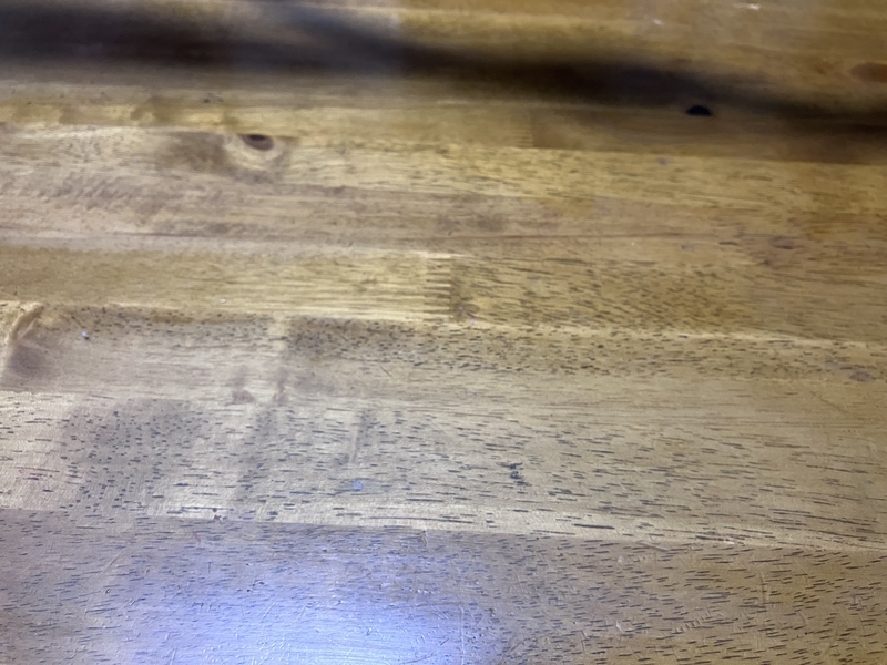 蜜蝋ワックスを塗って仕上げたテーブル天板