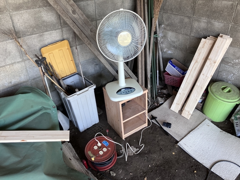 屋外作業で活躍する扇風機
