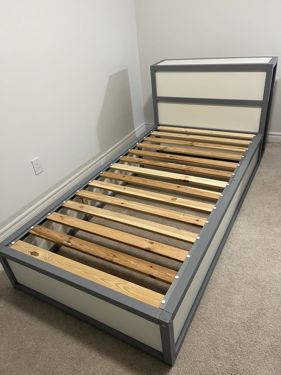 IKEA Hack] 子供用ベッドKURAをDIYリメイク！ビフォーアフター