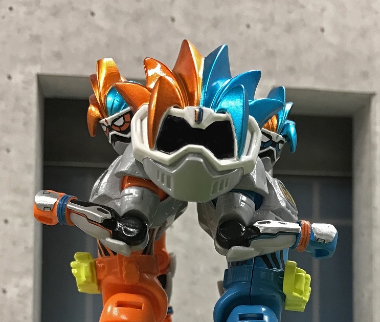 食玩WEEKLYエグゼイドvol.17】真冬のゲンム祭り「ラクラクモデラー3rd