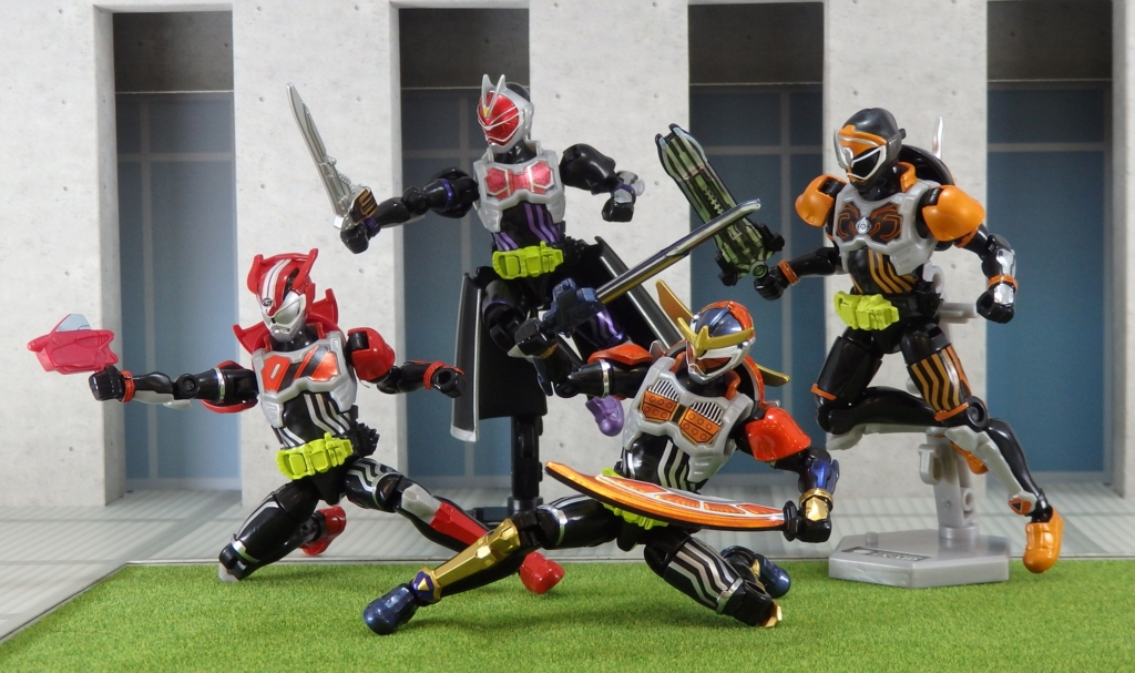 装動エグゼイド7　7種セット Amazon.co.jp: 装動 仮面ライダーエグゼイド STAGE7 ［全7種
