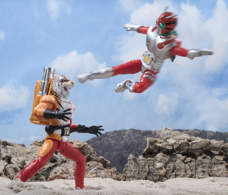 SHODO仮面ライダーVS8弾登場！次弾の情報も！？ - バンダイ