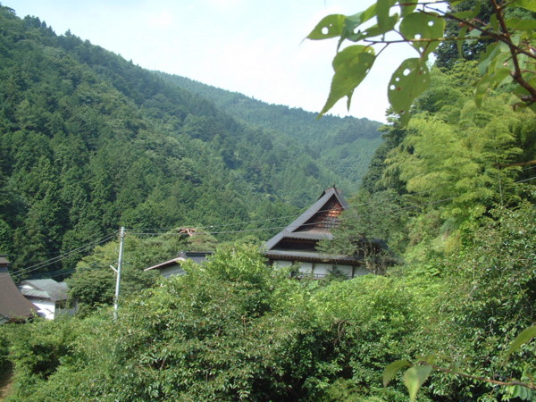 兜作りの古民家「山城」も宿泊所に