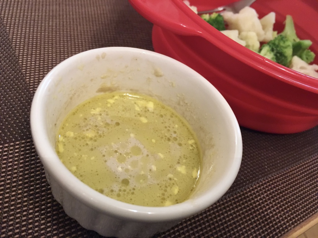 アンチョビーソース なるものを見つけたのでバーニャカウダを作ってみたゾ エモエモ探検隊