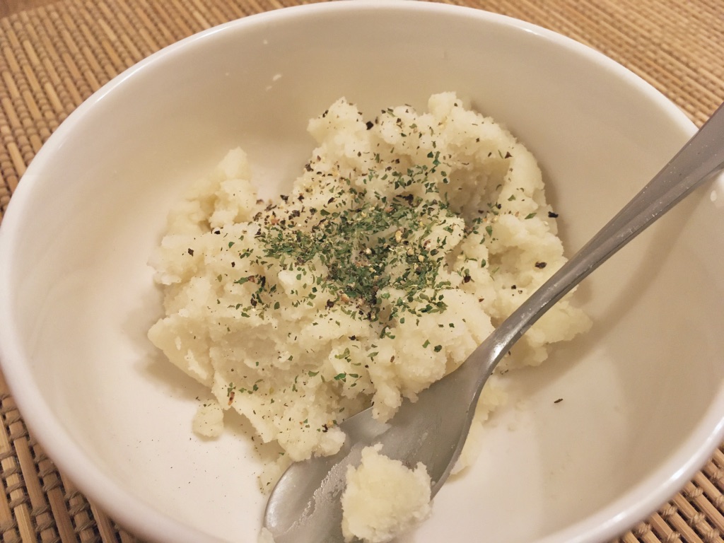 お湯かけて1分でマッシュポテトに 北海道じゃがマッシュ で1品増えるぞ おい エモエモ探検隊