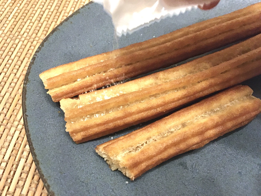 もう舞浜行く理由ないかも カルディでも売ってるmaheso マヘソ の冷凍 Churros チュロス で後悔しだしたwww エモエモ探検隊