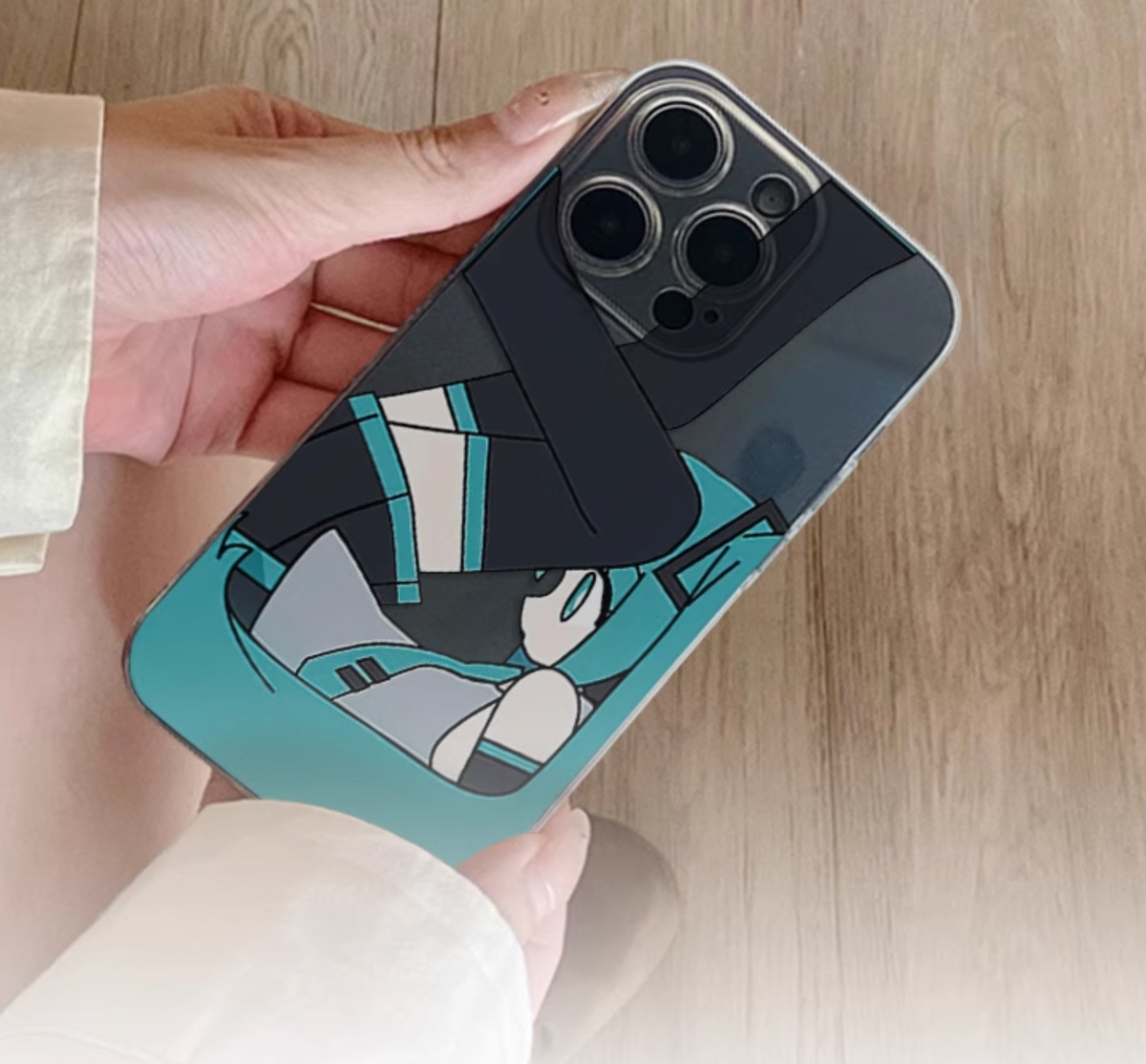 初音ミクiPhone 16 Proケース オーダー