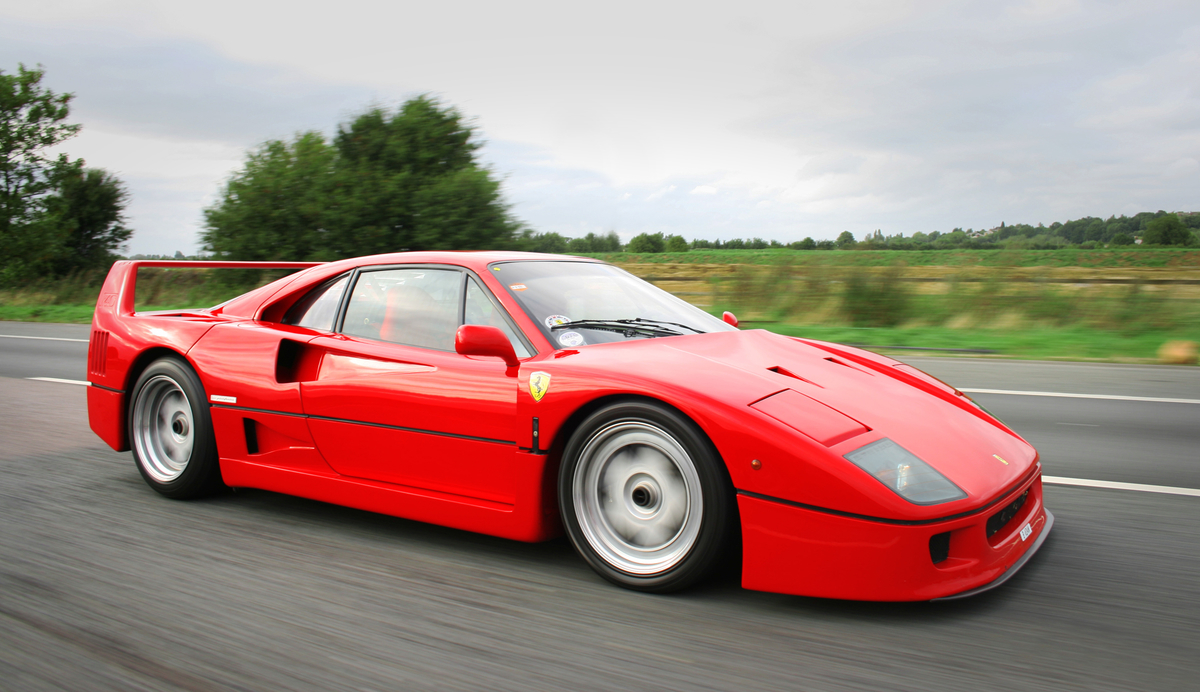F40 フェラーリ の中古車 中古車なら Carblogs S Blog F40 フェラーリ の中古車 中古車なら Carblogs S Blog