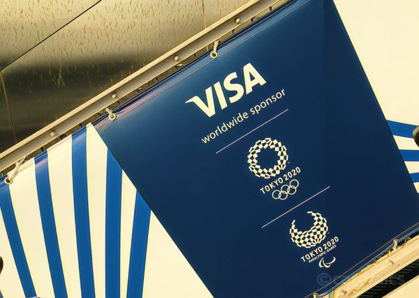 アメリカの経済制裁を受けてVisaカードとMastercardが利用不可になった 