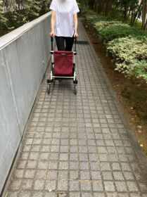 狭い歩道での使用イメージ
