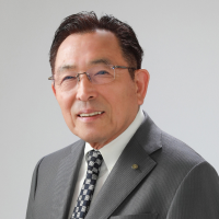 柴口 里則氏　近影