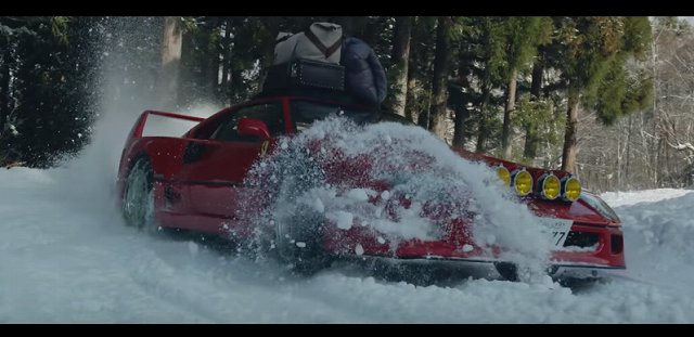価格1億円!ラリー仕様のフェラーリ F40 で雪山大爆走!動画 - 車好き