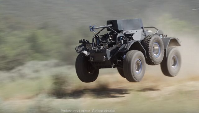 装甲車で爆走 Bjボールドウィン トーヨータイヤ 動画 New Car 車好き新型車ニュース 動画