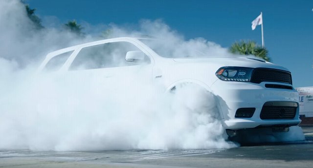4輪バーンアウト 3列シートsuv ダッジ デュランゴ Srt 公開 New Car 車好き新型車ニュース 動画