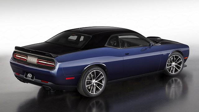 Mopar80周年記念 手作業の2トーン!ダッジ チャレンジャー 限定モデル