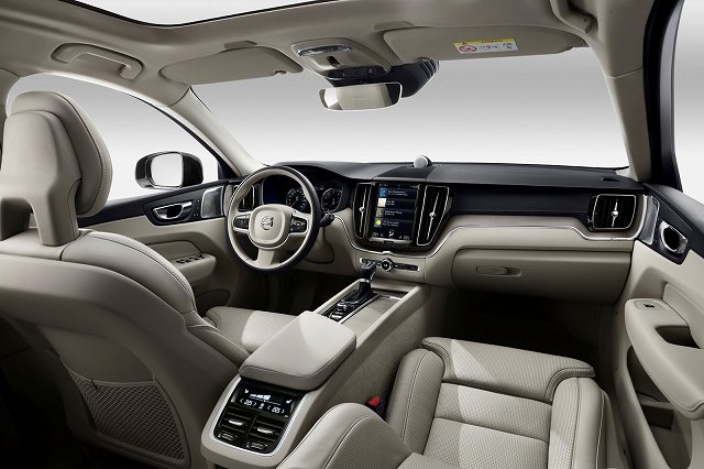 ボルボ新型xc60 649万円から 新デザイン 装備 21年9月1日マイチェン日本発売 最新情報 燃費やサイズ 価格は New Car 車好き新型車ニュース 動画