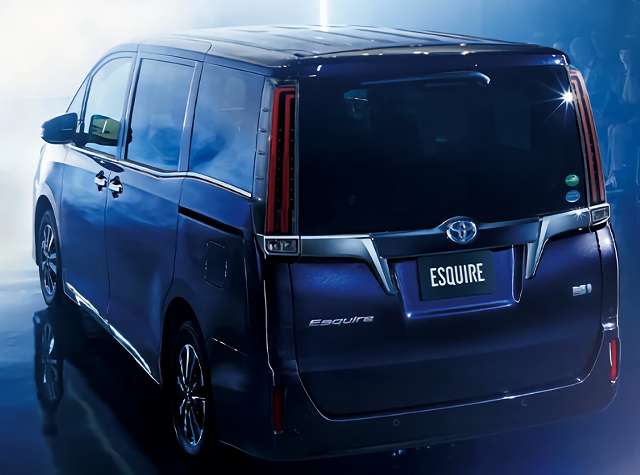 新型エスクァイア 統合 年4月27日発売マイナーチェンジ 最新情報 価格 燃費 発売日は New Car 車好き新型車ニュース 動画