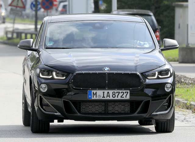 Bmw新型x2 21年末 新顔 ビッグマイナーチェンジ 最新情報 サイズ 燃費 価格は New Car 車好き新型車ニュース 動画